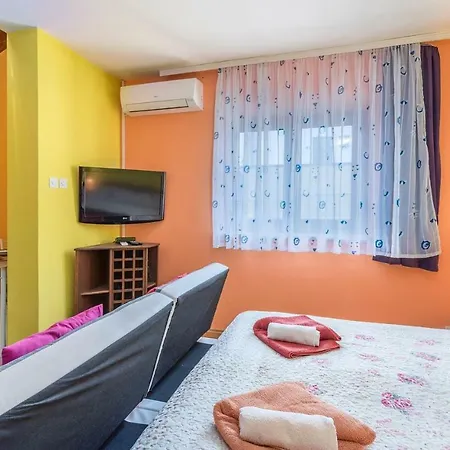 Guest house House Materada